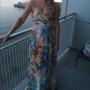 Multi colored chiffon maxi dress 🌅